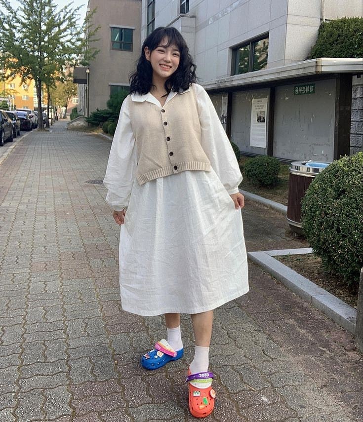 “부담 없이 예쁘다! 김세정 중단발 젤리펌의 매력 포인트”