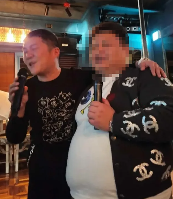 조세호 조폭 폭로 추가 타격! 결혼 전 와이프·최씨 술자리 사진 보유…소속사 법적 대응에....