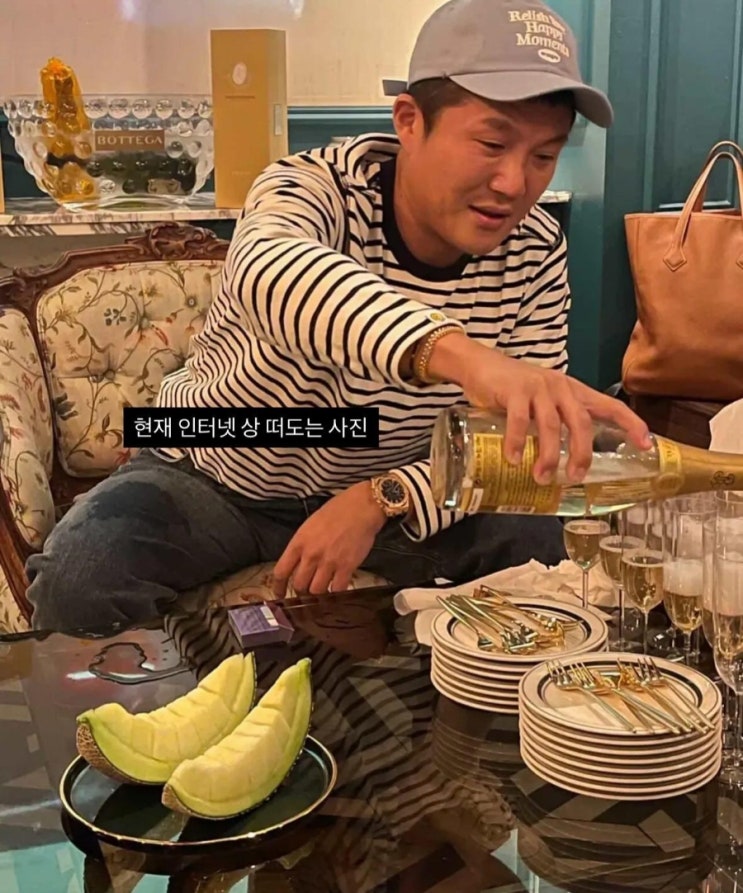 <b>조세호</b>, <b>조폭 연루</b> 의혹 강력 부인에도 '유퀴즈' 하차 요구 봇물