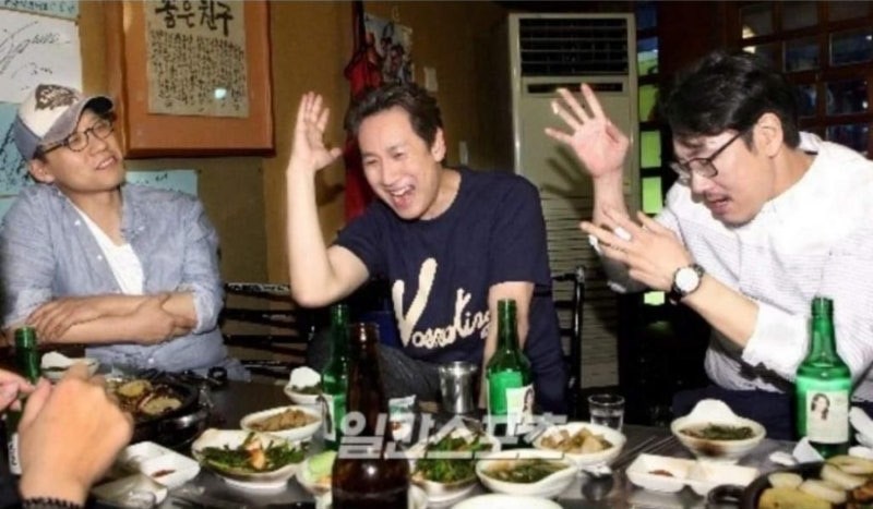 조진웅 은퇴 선언에 갑론을박에 이정석 SNS 글 파장…“생매장 안돼” 비판. 서울대 한인섭 ....