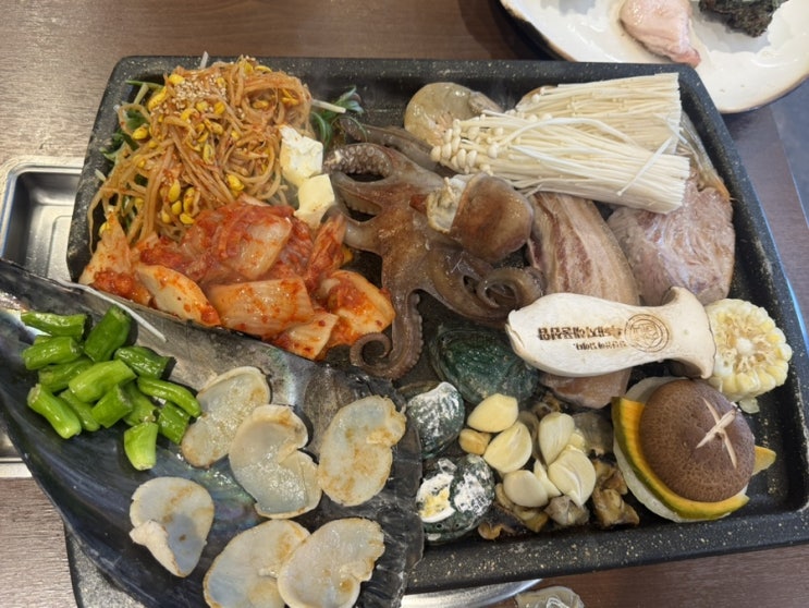  서귀포올레시장맛집 흑돼지해물삼합 제주흑돼지맛집 추천