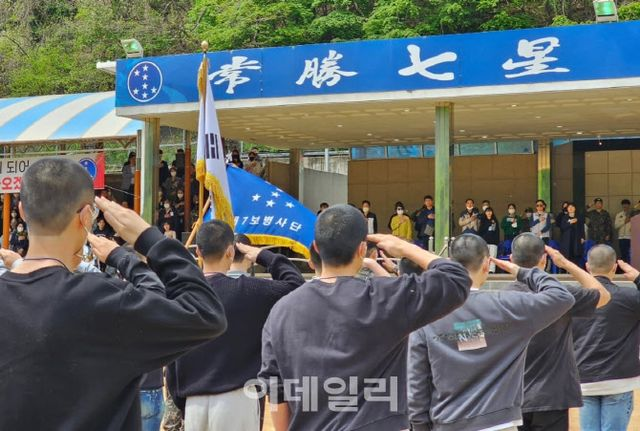  '해외로 나가 병역기피' 5년간 912명…대다수는 방치