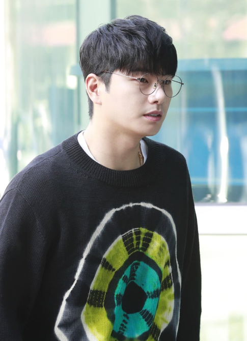   이이경, 시상식서 사생활 의혹 언급 "일기예보에 없던 우박... 용의자 무조건 잡는다" 강경 대응 예고