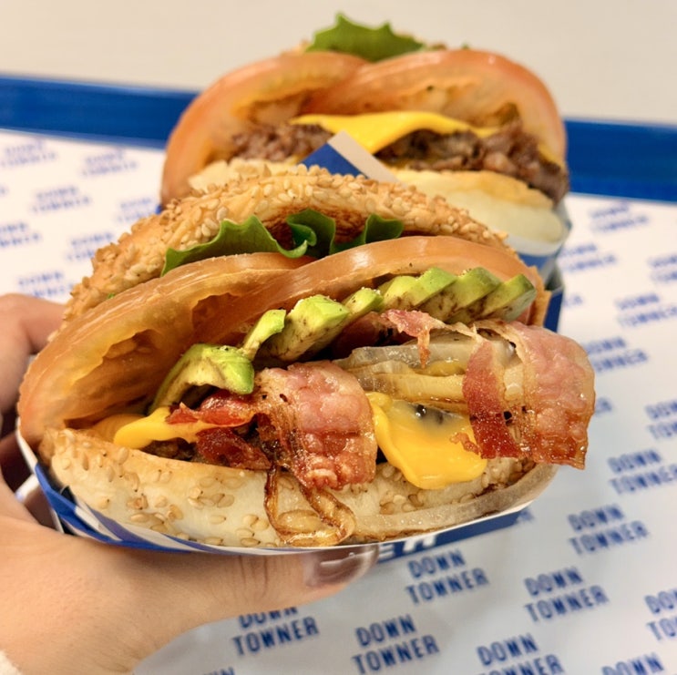  다운타우너 광화문 맛집 햄버거 아보카도버거 추천