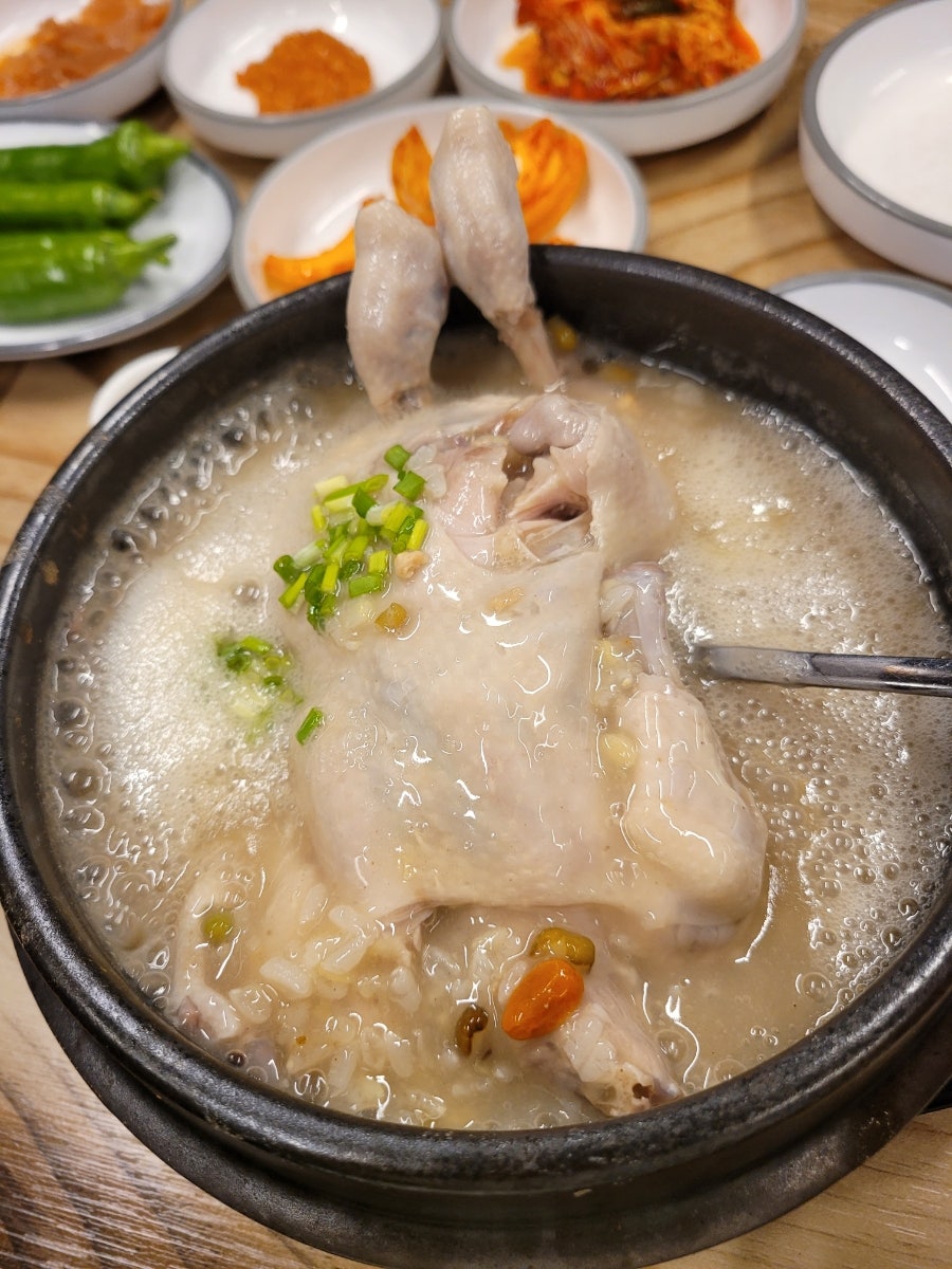 배가한방삼계탕 사진 1