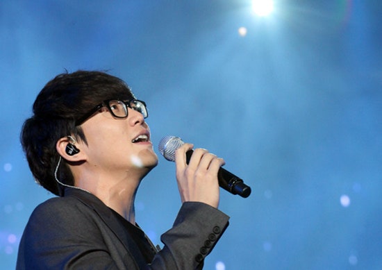 2025 Sung Si Kyung Year-End Concert: Ticket Discount Info & Seat Recommendations (A Guide to Fully Enjoying His 25th Debut Anniversary Concert)