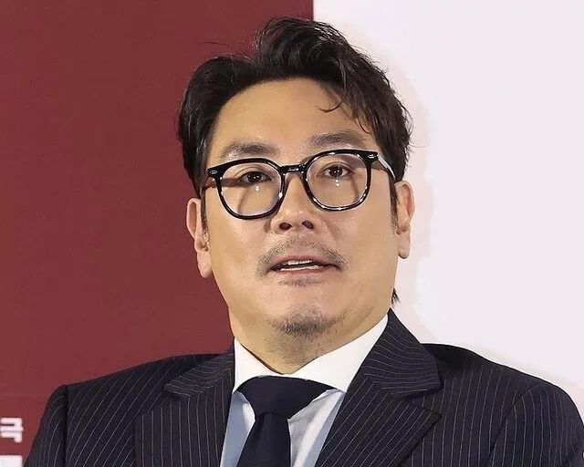인정”…<b>조진웅</b>, 사흘 만에 <b>은퇴</b> 선언한 이유와 남은 <b>논쟁</b> ️