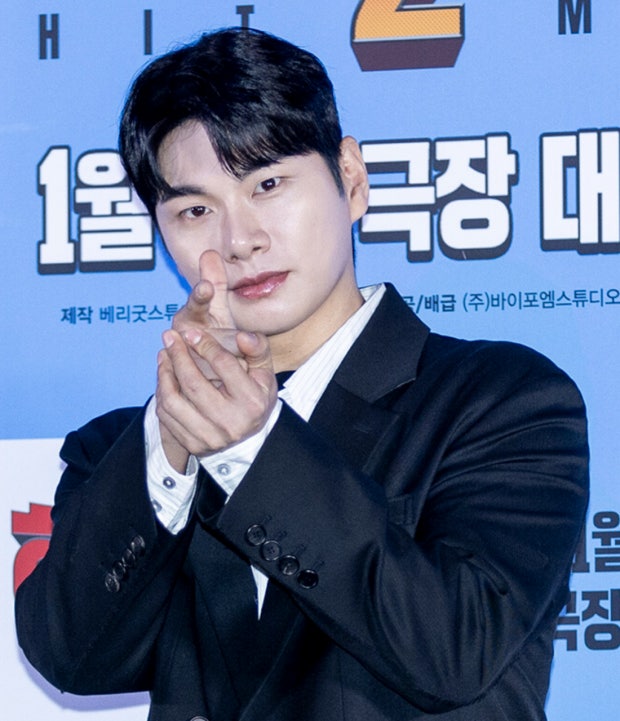 <b>이이경 유재석 패싱</b> 논란 <b>해명</b>: 의도 없었다
