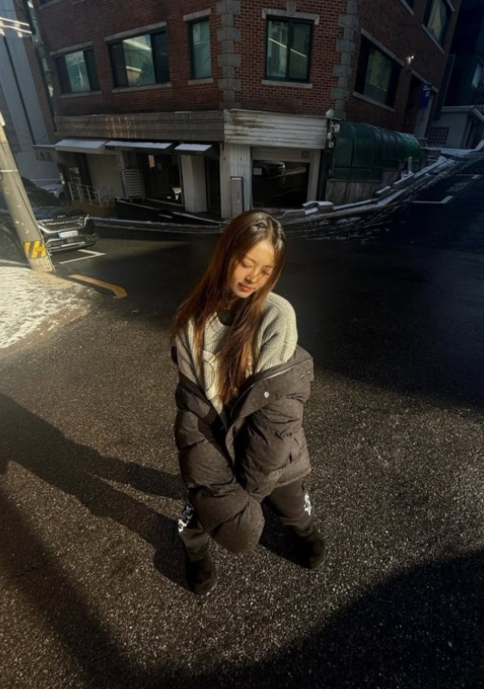   '고아성 대신 19금 연기' 배우 고아라, 35세 나이 안 믿기는 춘화연애담 속 상큼 비주얼 근황!