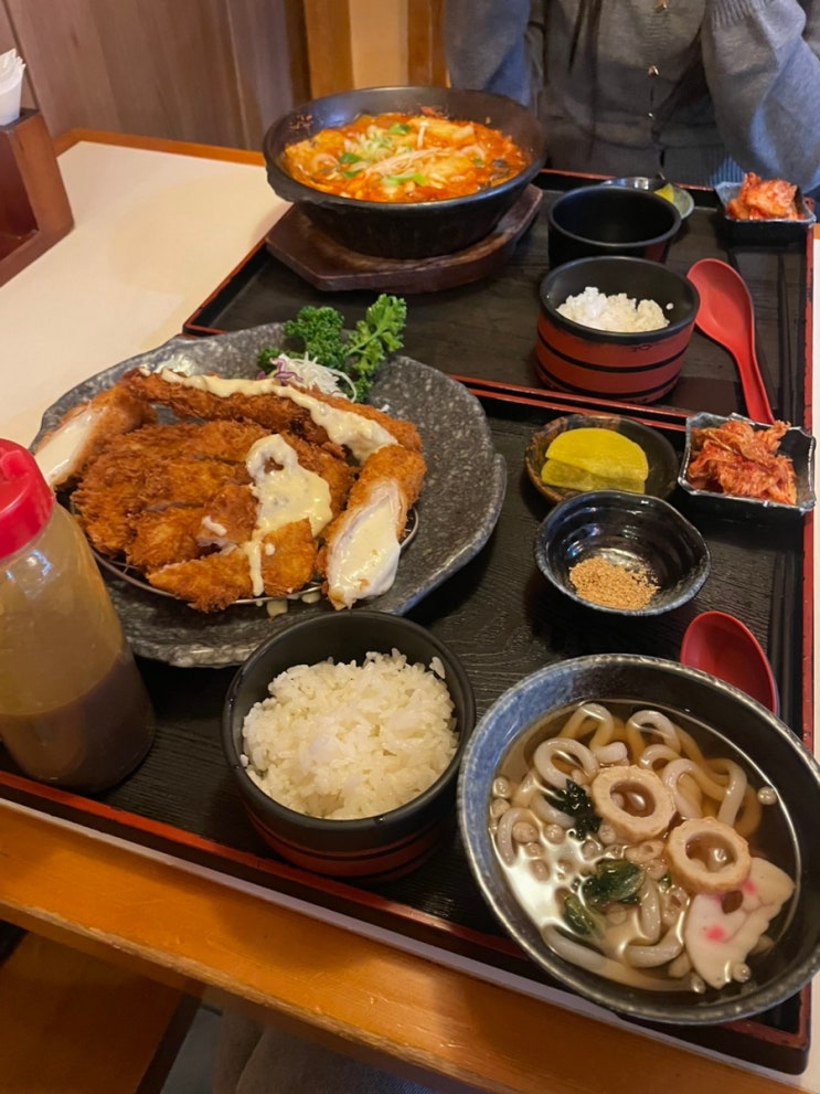  군산 한길문고 근처 맛집 추억이 가득한 돈까스전문점 나운동 돈젠 모듬정식 김치우동 군산저녁 군산일식돈까스