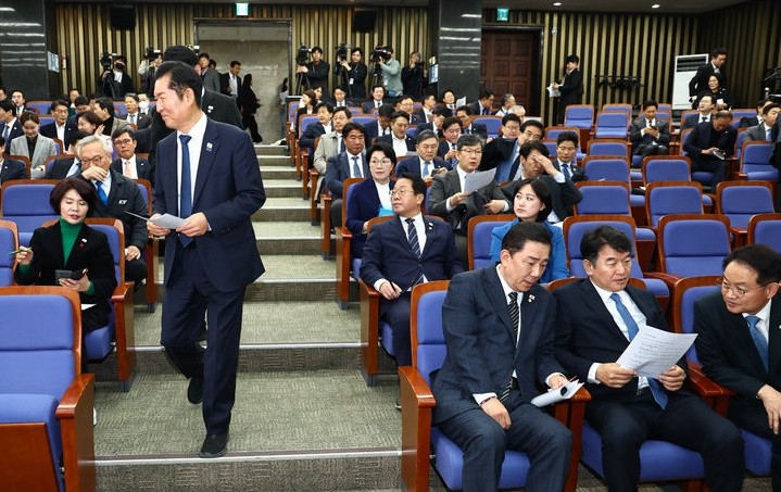 민주당 8일 의총서 <b>내란</b><b>전담재판부</b>법 수정 논의 촉각
