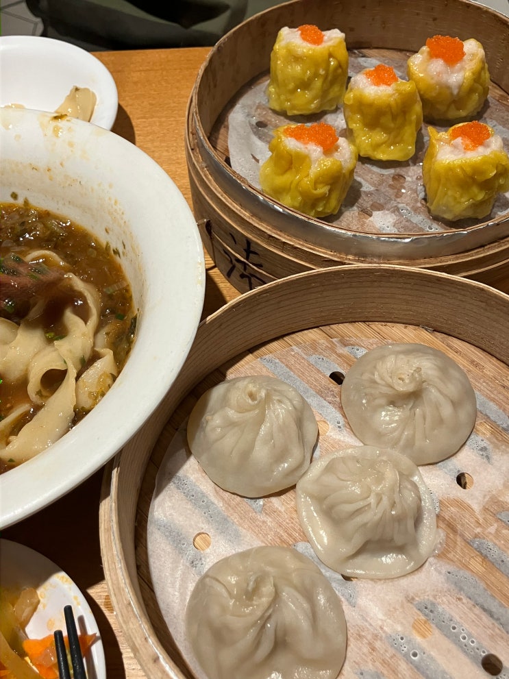  신촌 맛집 연세대 술집 청화원 대만우육면