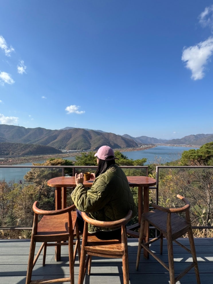  부산근교 양산 가볼만한 곳 낙동강뷰 풍경좋은카페 아덴원동점