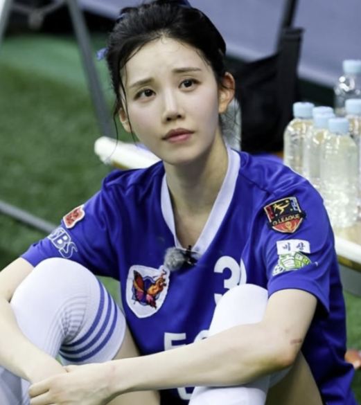   '비혼' 외치던 '골때녀' 이주리, 결혼 한 달 만에 임신 '겹경사'! "30대 초 찾아온 굉장한 변화"
