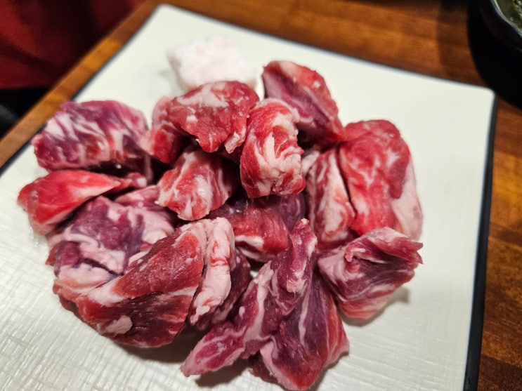  숙성소고기 치익 | 첫눈 오는 날 사가정역 맛집에서 즐기는 소고기