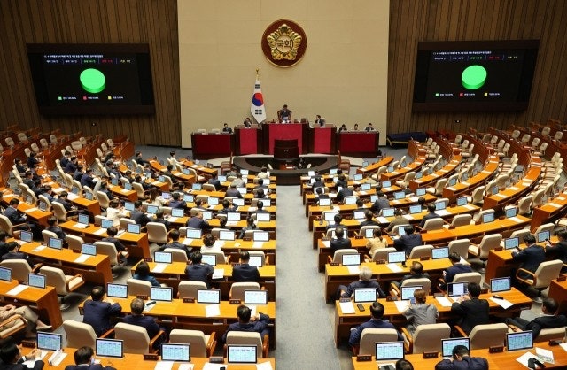  장기집권을 위헌 민주당 필리버스터제한법강행