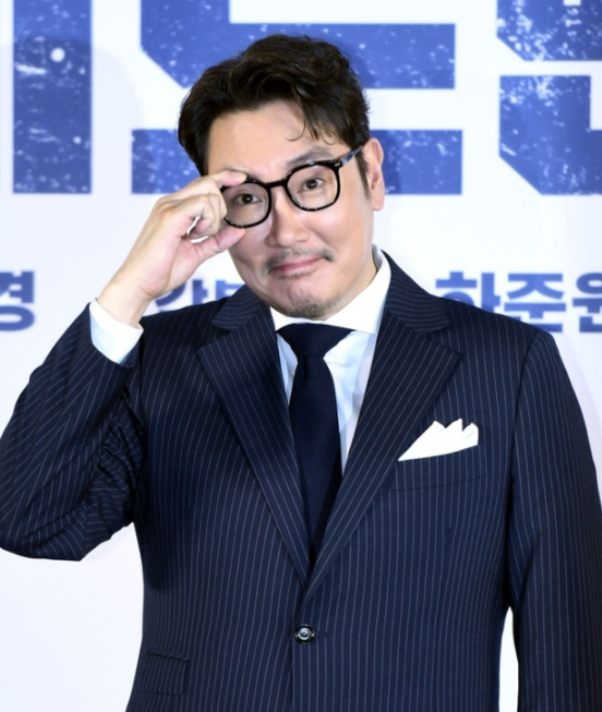   배우 조진웅, '은퇴' 선언 후에도 논란 끊이지 않는다! 음주운전·폭행 의혹