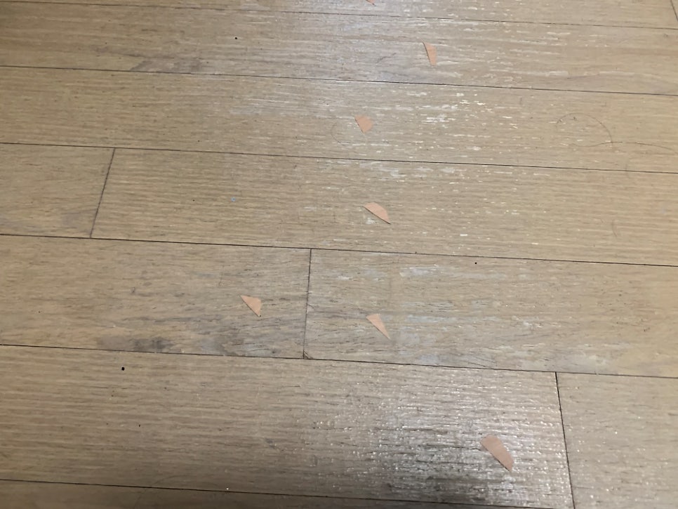 강마루보수 찍힘 보수비용 수원 광고 30평대 아파트