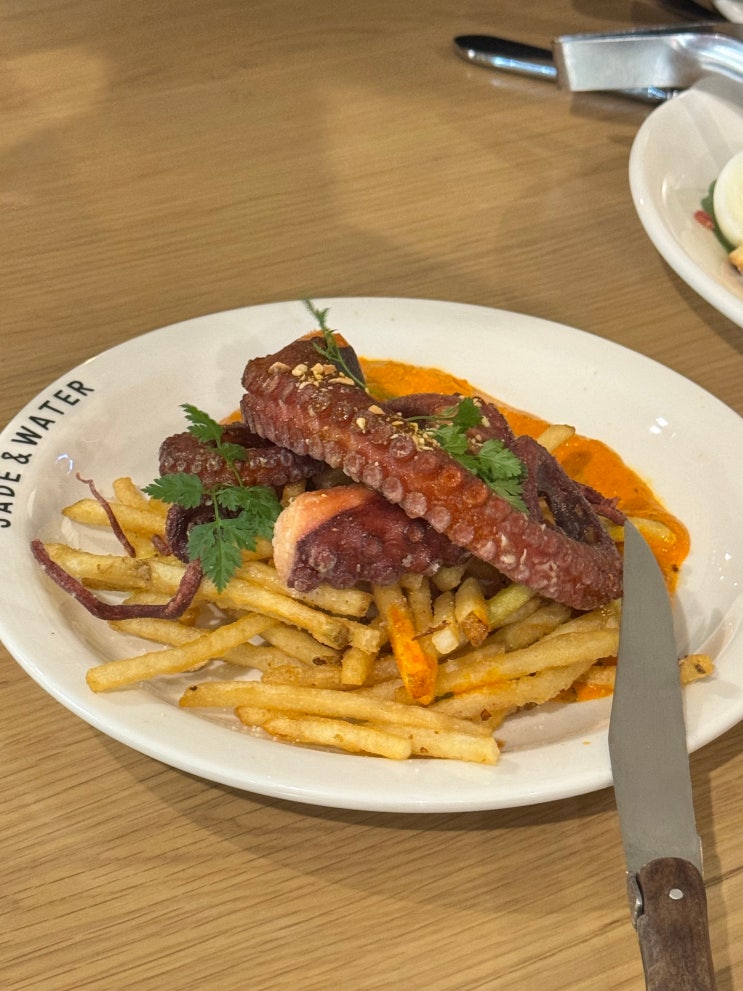  [서울역] 데이트하기 좋은 청모 맛집 추천 <제이드앤워터 서울역점>