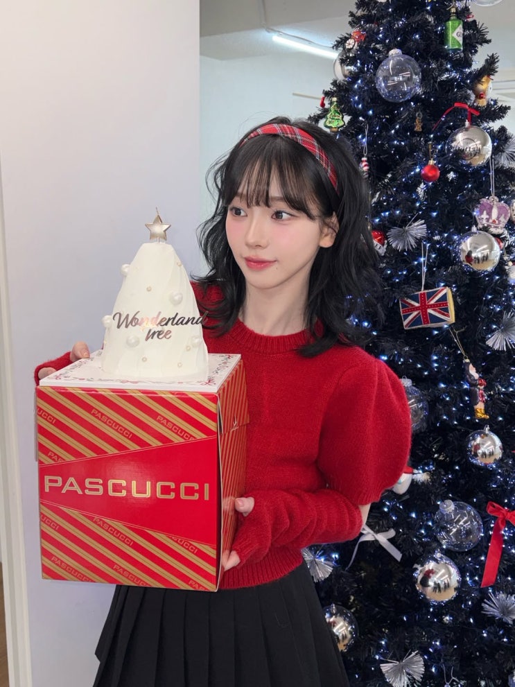 에스파 카리나, 무대 밖 사랑스러움 선보이며 달달한 케이크 보다 더 러블리 비주얼 완성