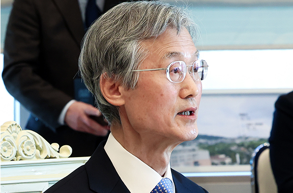 [속보] <b>조희대 대법원장</b> 결국 '<b>입건</b>' 확정? 사상 초유의 사태... 