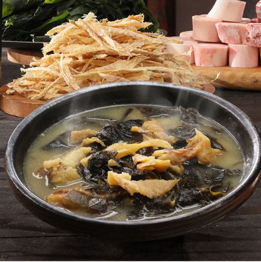  집에서 간편하게 끓이는 김형일 노다지 황태·한우사골 미역국! 깊은 맛 그대로