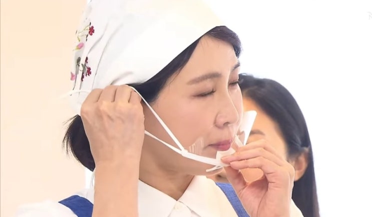 <b>김혜경 여사</b> 주한대사 배우자들과 <b>김장</b> 사진들