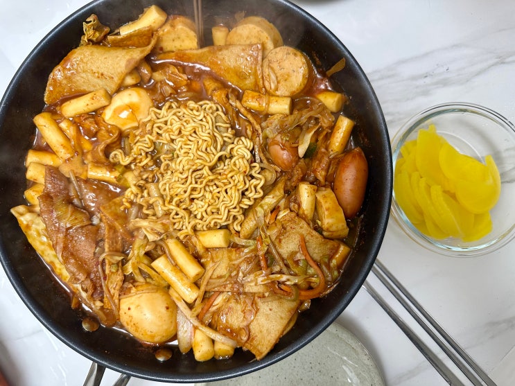  조인성 떡볶이 _ 강동구 꾸러기분식