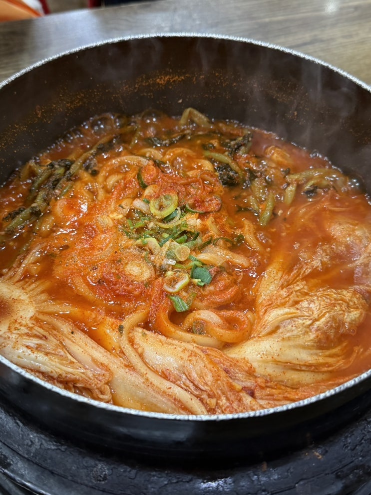  문래 노포 닭매운탕 맛집 "윤심이네"