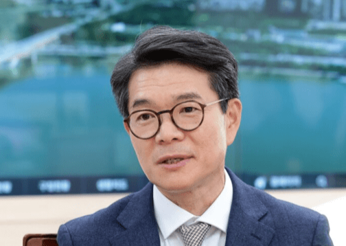 李 대통령 "잘하기는 잘하나 봅니다"