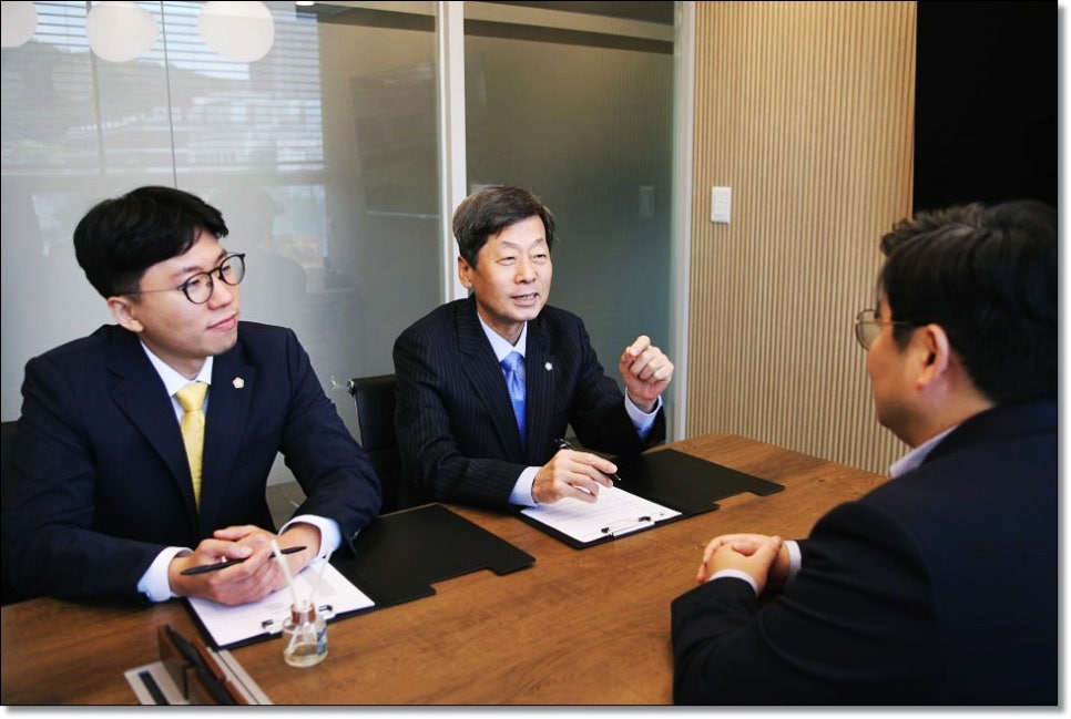 항소심 변호사 비용 핵심전략은 관련 사진