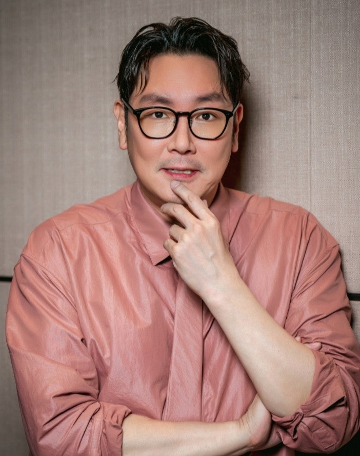 조진웅, 2014년 신인배우에게 얼음통 던지고 폭행, 당사자는 정해인?