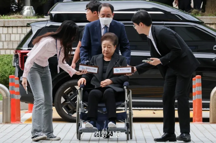 특검은 <b>통일교 민주당 금품</b>수수 <b>의혹</b>은 왜 묵인했나?