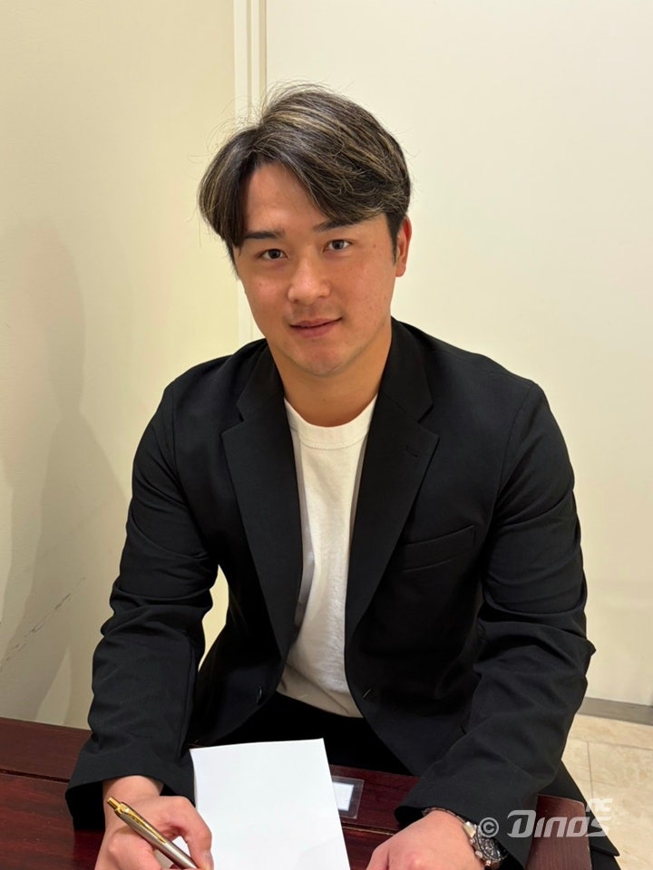 <b>NC</b> 다이노스, 요미우리 출신 <b>토다</b> 나츠키 <b>영입</b> (프로필/경력/연봉)