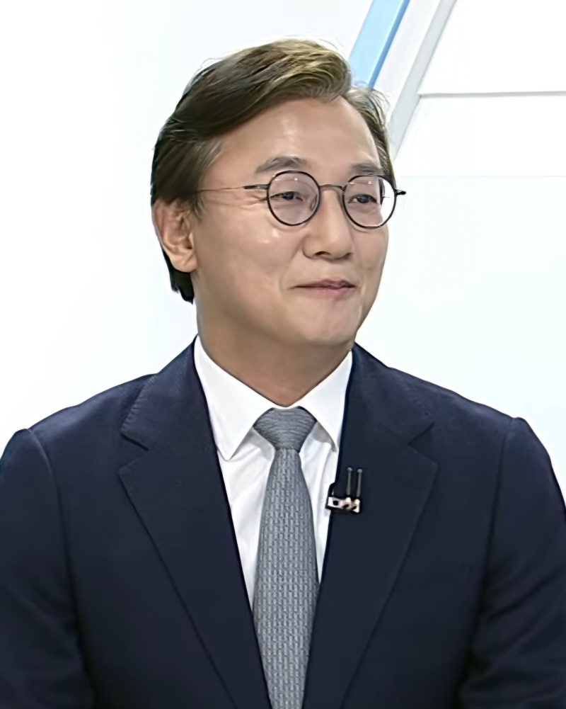 해양수산부장관 전재수 ( 田載秀, 1971년 4월 20일 - )