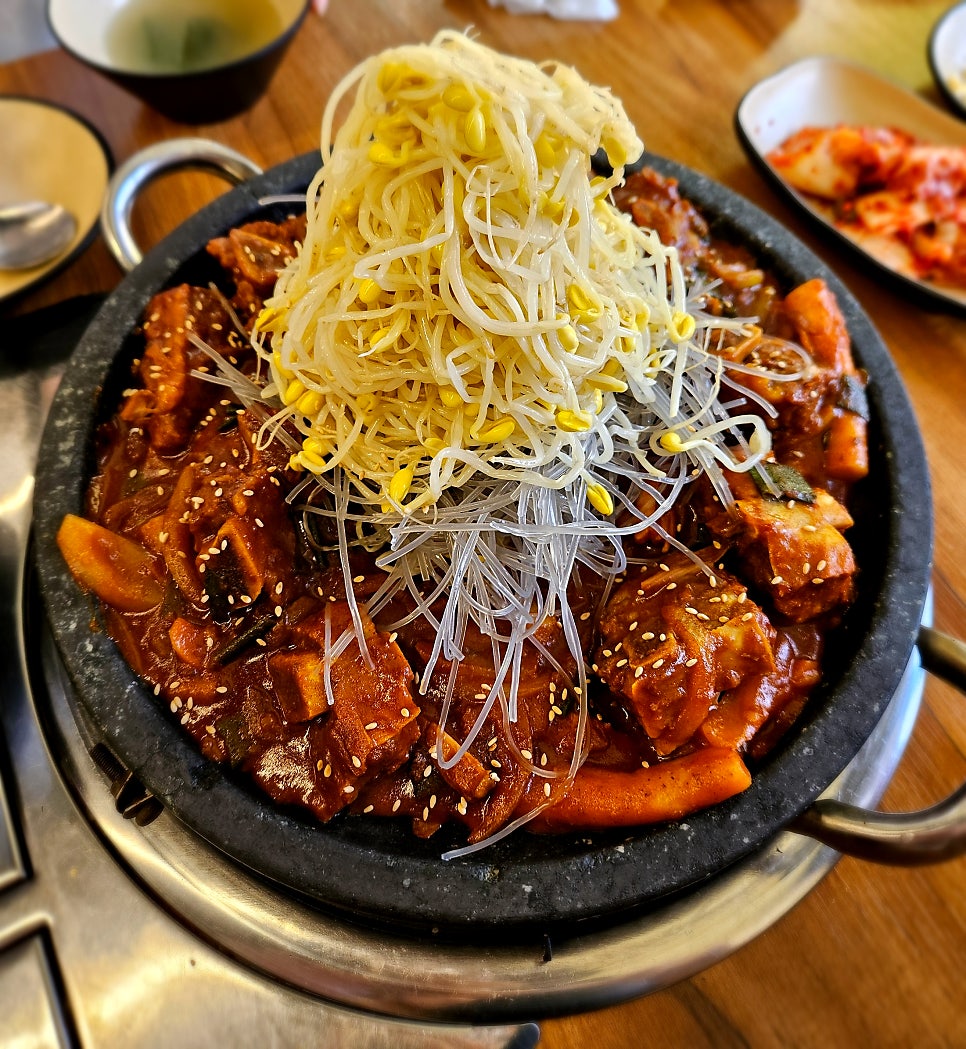 열혈청춘 충주본점 사진 1