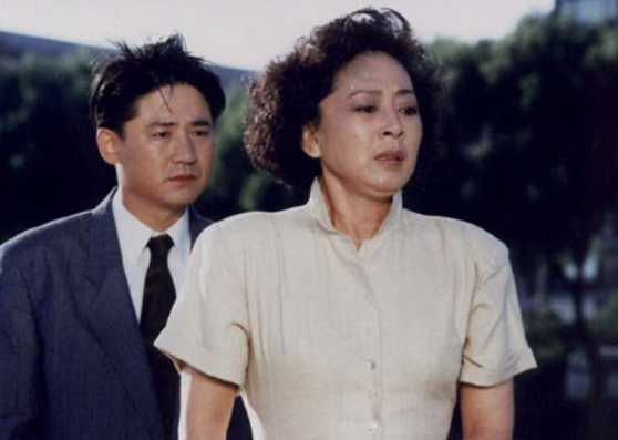   한국의 엘리자베스 테일러, 故 김지미 배우 별세! 700편 영화를 남긴 전설적인 삶을 돌아보다