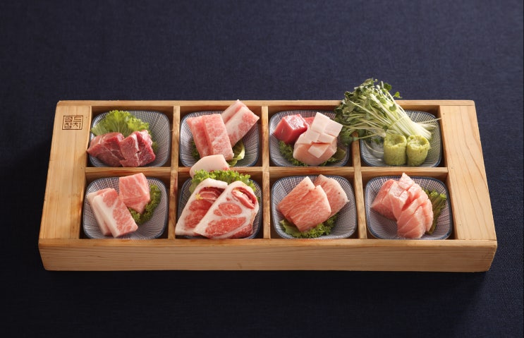  강남 참치맛집에서 소규모 송년회를 준비한다면 - 골드참치가 적합한 이유