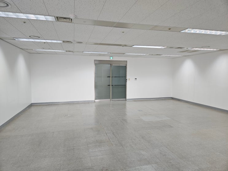  상암동오피스임대, 업무 효율과 쾌적함을 모두 갖춘 업무 공간