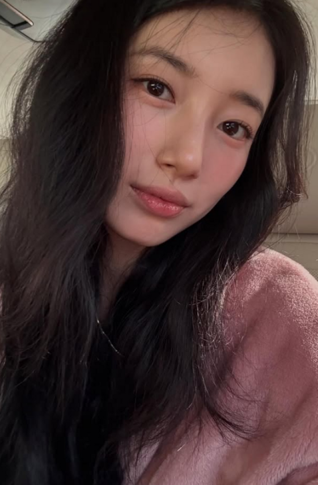 안은진도 감탄… 수지, 발레코어 청순美 ‘눈길’ [IS하이컷]