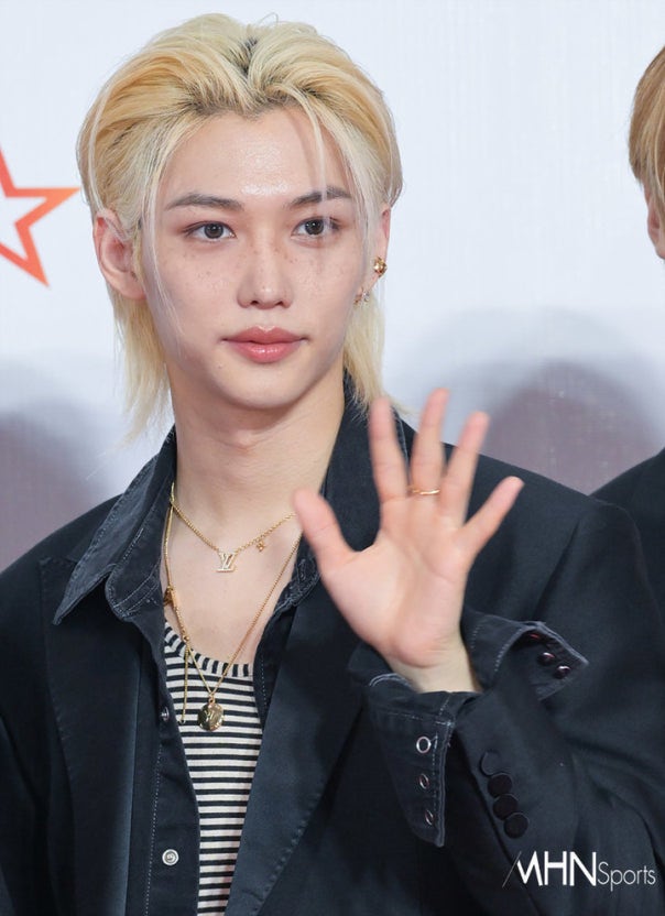 빌보드 200 스트레이키즈 필릭스 헤어스타일 특징은?