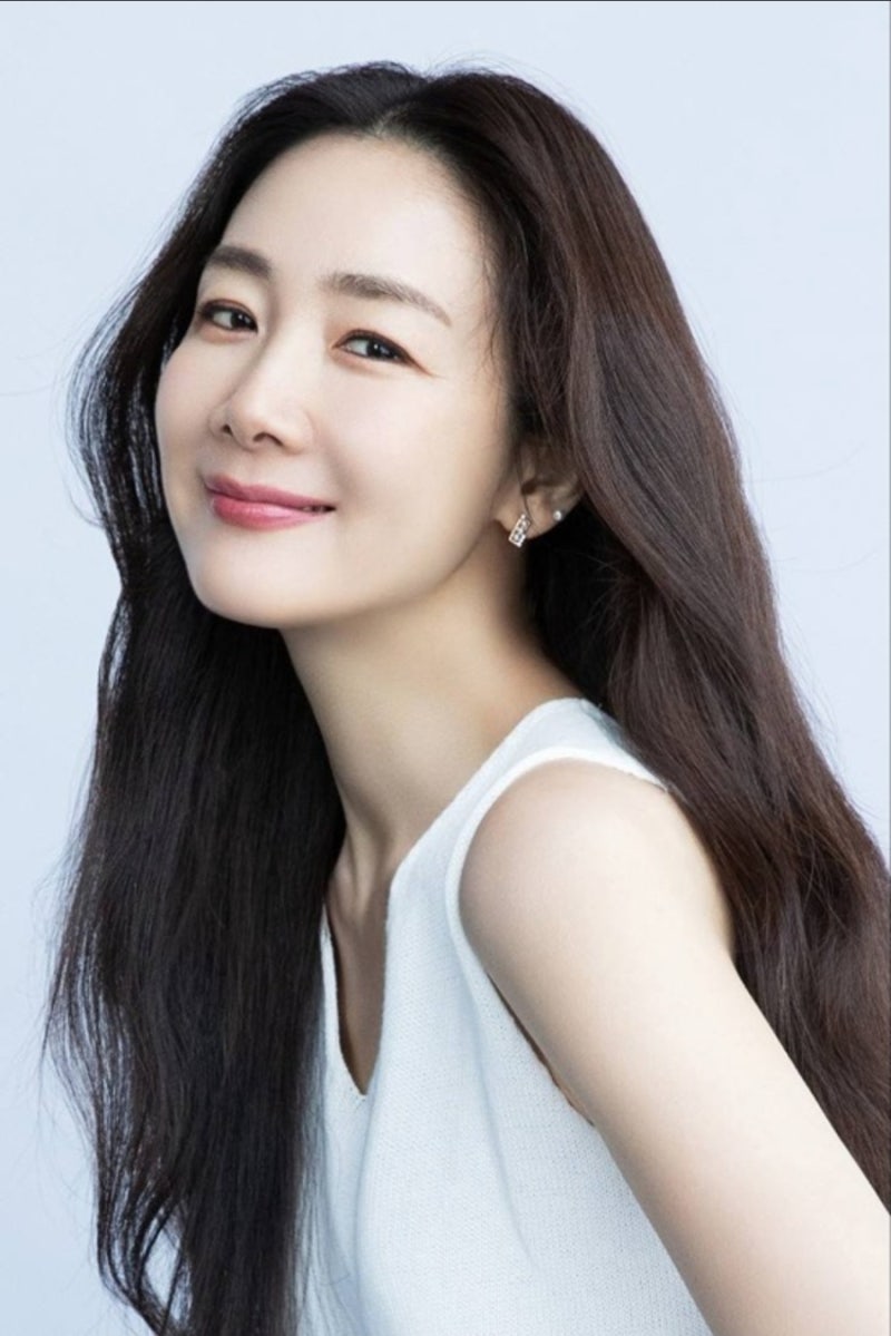 배우 최지우, 3년 만의 스크린 복귀작 ‘슈가’로 강인한 엄마 역할 맡았는데요!