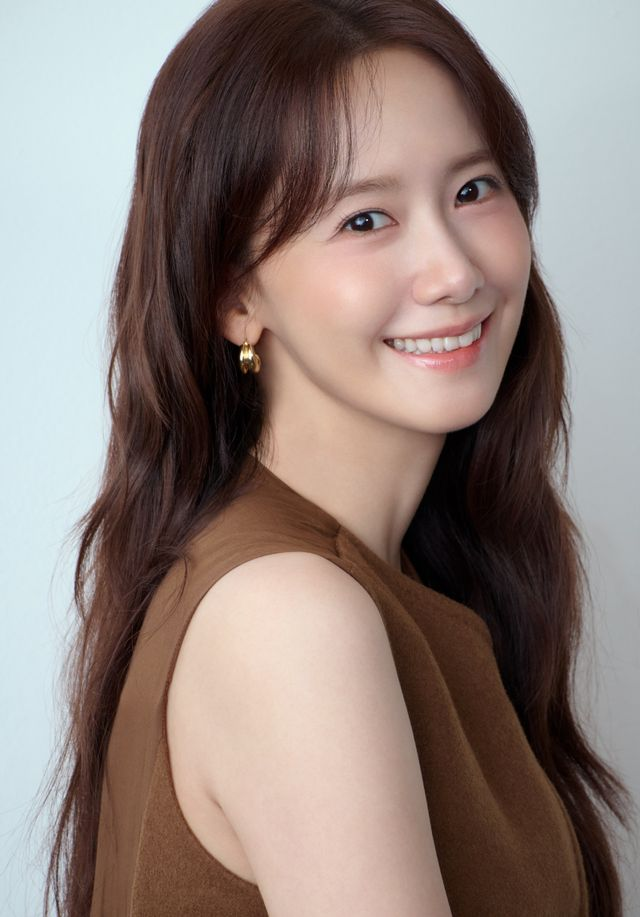  임윤아, 하반신 마비 판정 댄서 다큐 ‘다시 서다’ 내레이터 출격