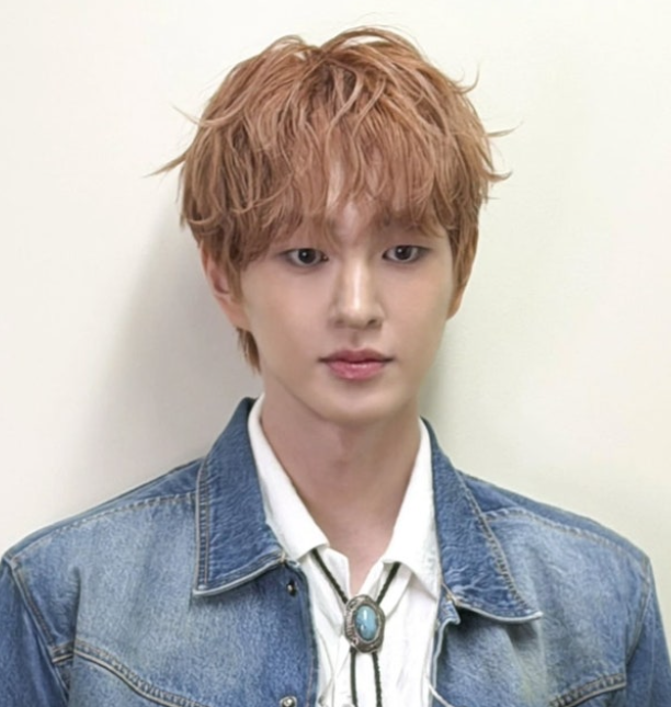  ️ 샤이니 온유, ‘주사 이모’ A씨 병원 방문 사실! “의료 면허 논란, 인지 못 해” 선 긋다