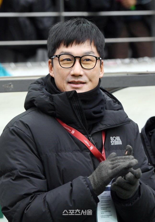 광주FC <b>이정효 감독 사퇴</b> 임박…K리그 최고 명장의 ‘이별... 