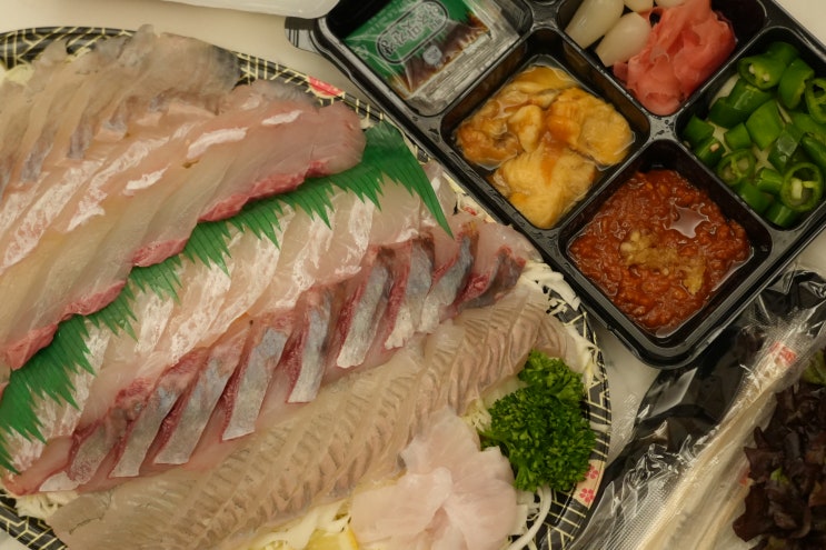  속초 중앙시장 회포장 방어회 맛집 가성비 좋은 한스키친