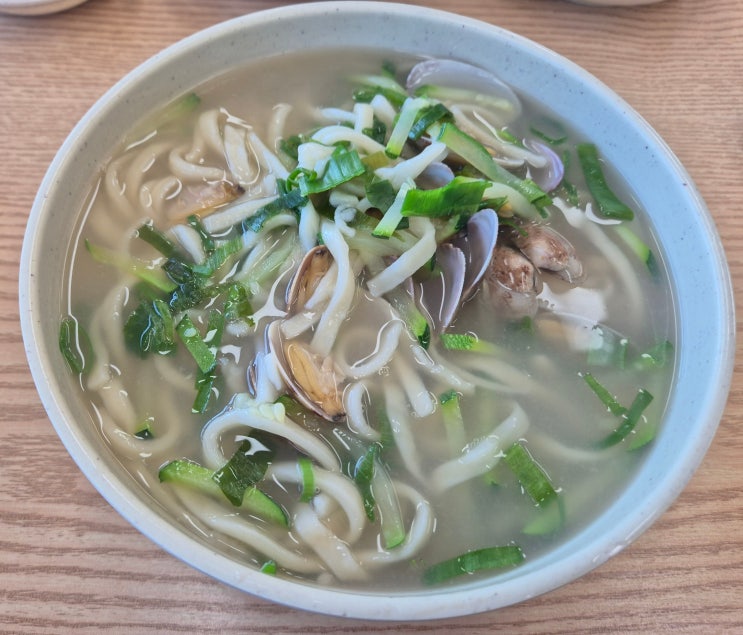  화성 남양성모성지 근처 비봉손칼국수 후기