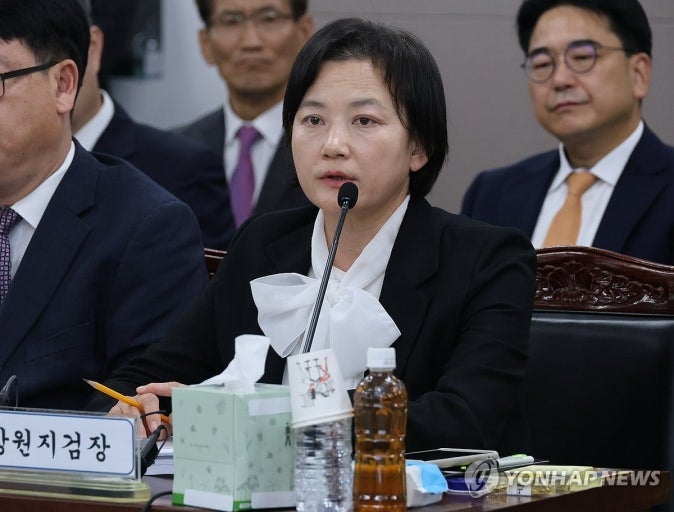 정유미 법무연수원 연구위원(검사장) 프로필, 검찰청법 6조 강등 인사 소송 검토