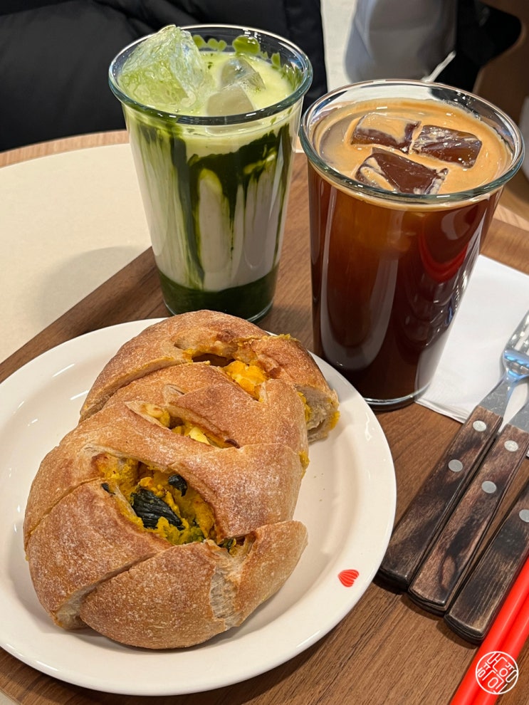  광화문 카페 디저트 맛집 찾는다면, 레망도레 광화문점의 매력적인 베이커리와 음료 확인하세요!(feat. 프리츠한센)