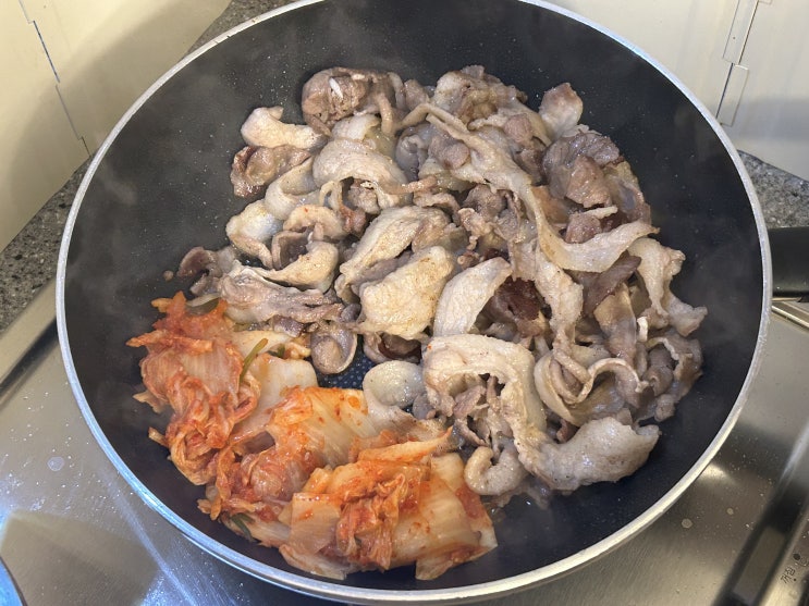  집에서 즐기는 돼지뒷고기 맛집, 입에서 터지는 쫄깃한 뒷고기대패 <태산푸드25>